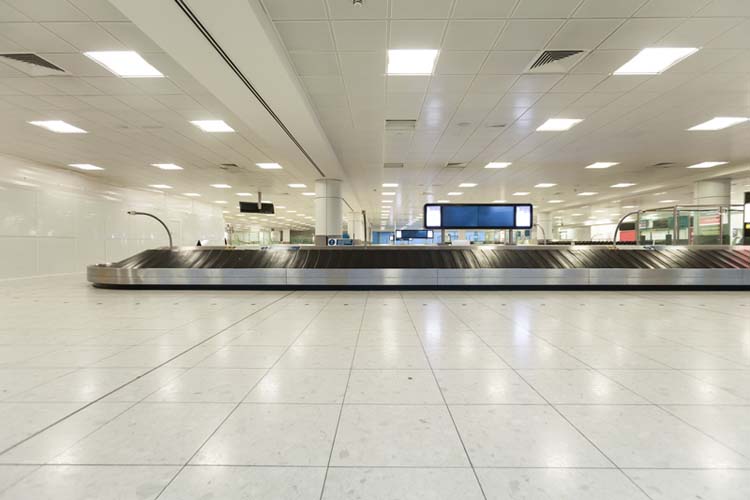 gatwick london airport | luggage carousel